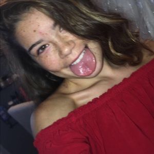 Meet your Posher, Maria